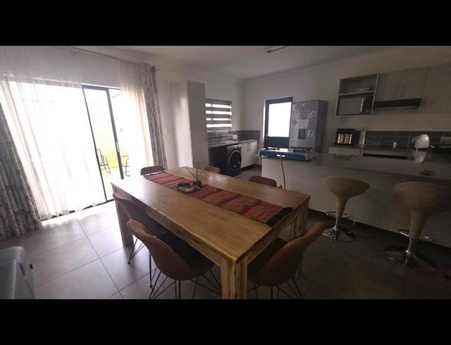 3 BEDROOM HOUSE FOR SALE IN THATCHFIELD